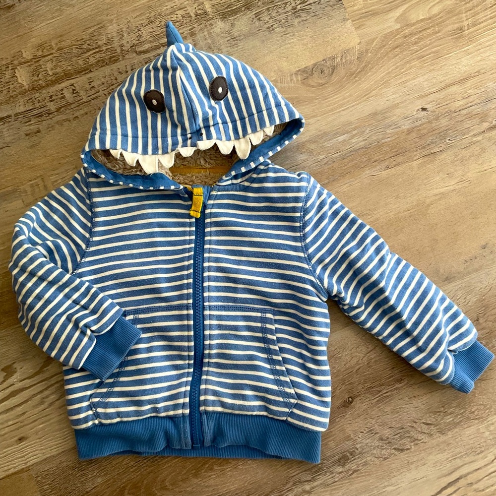 BABY BODEN 18/24 Shark Sherpa hoodie